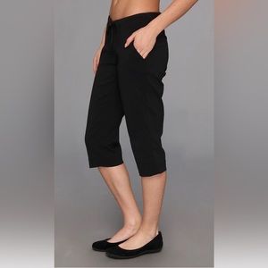 Columbia Women’s Anytime Outdoor Black Capri Pants~ Size 8